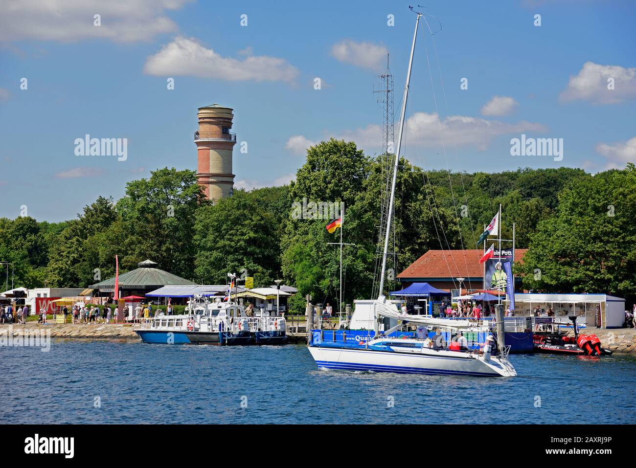 Europa, Deutschland, Schleswig-Holstein, Ostsee, Lübeck-Travemünde, Strand, Leuchtturm, ältester Leuchtturm Deutschlands von 1539, Blick von Priwall, Stockfoto