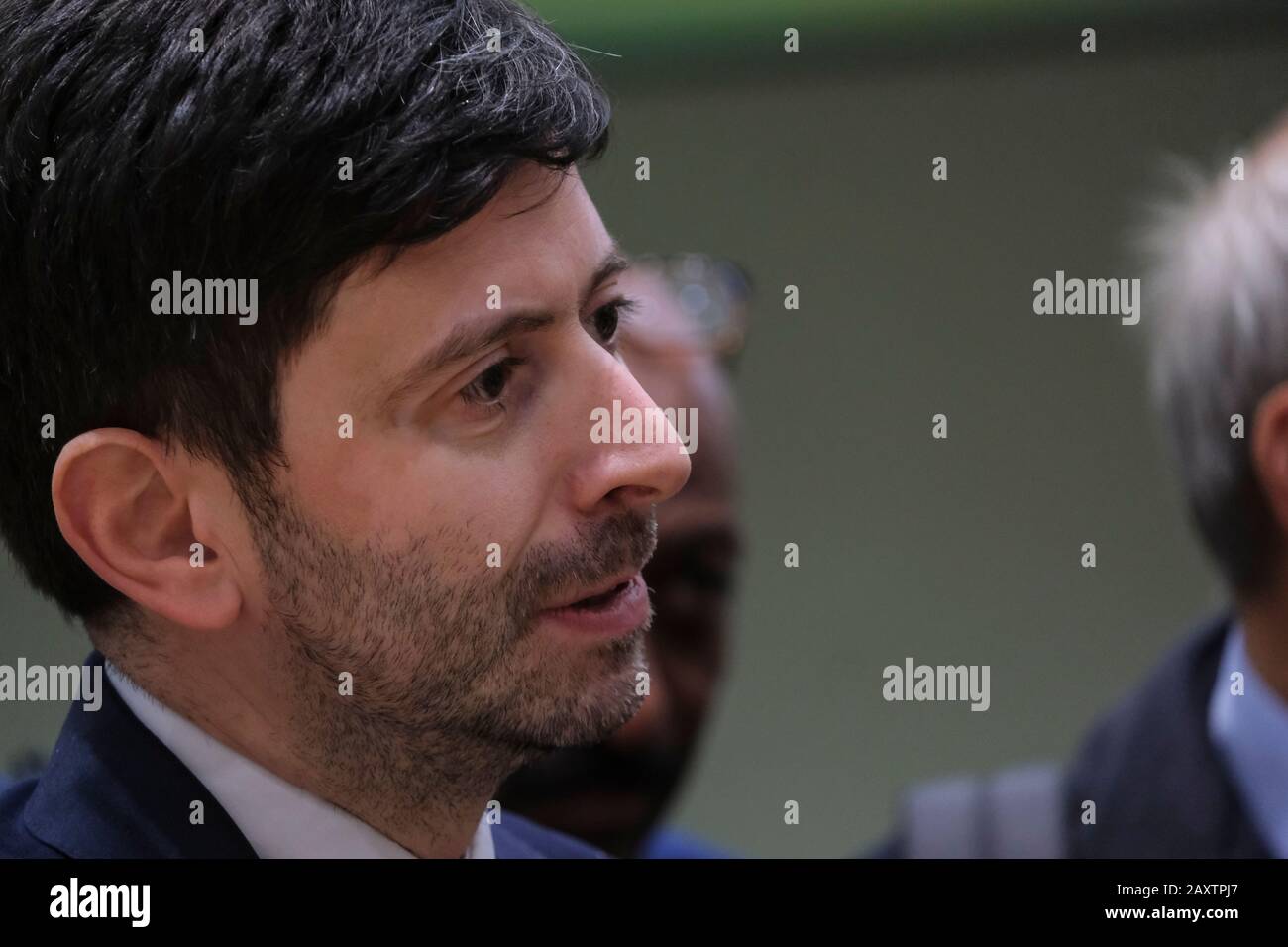 Brüssel, Belgien. Februar 2020. Der italienische Gesundheitsminister Roberto Speranza nimmt an einem Sondertreffen der europäischen Gesundheitsminister zur Krise in Coronavirus Teil. Credit: Alexandros MICHAILIDIS/Alamy Live News Stockfoto