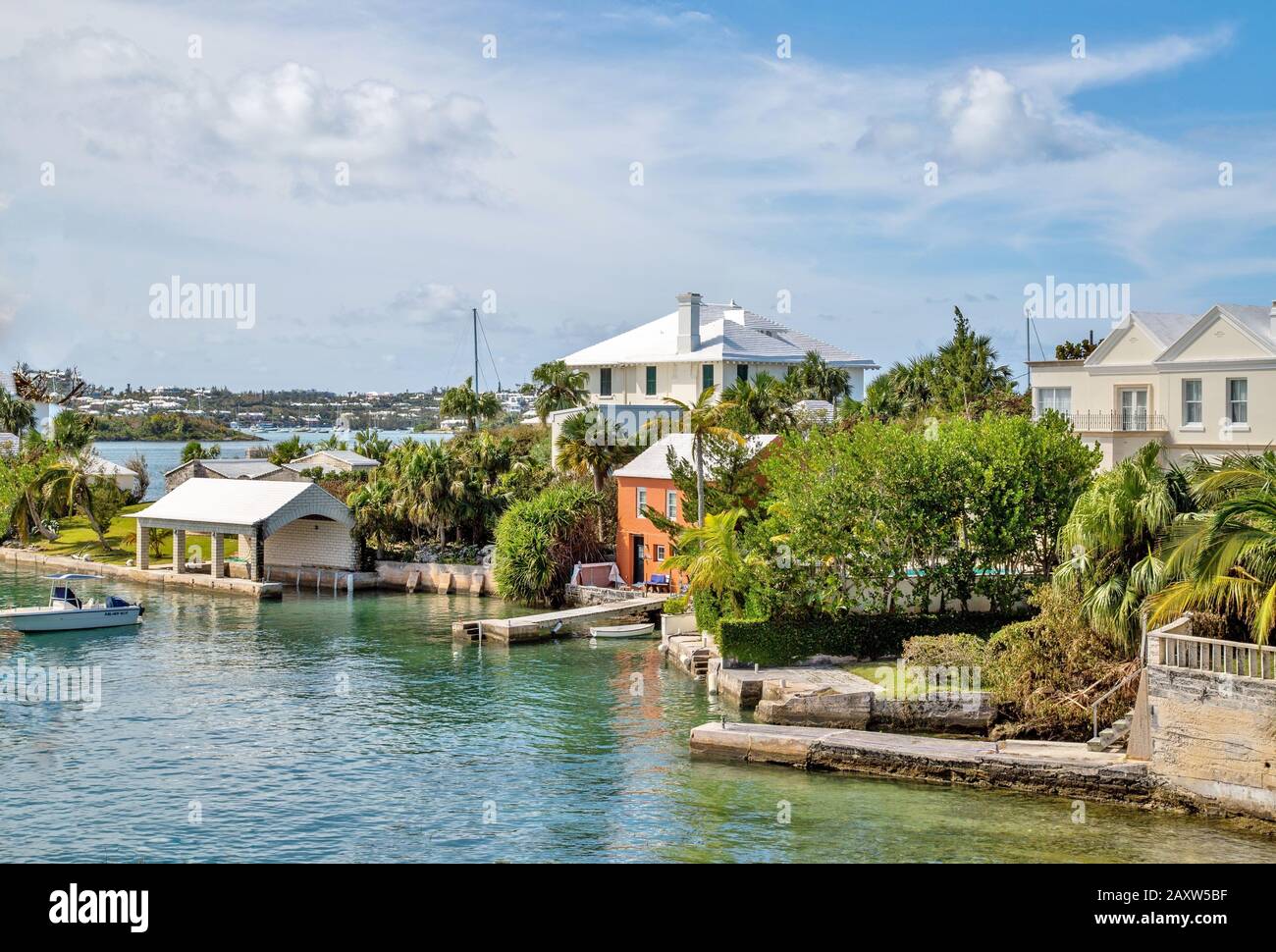 Bermuda - Häuser am Hafen. Stockfoto