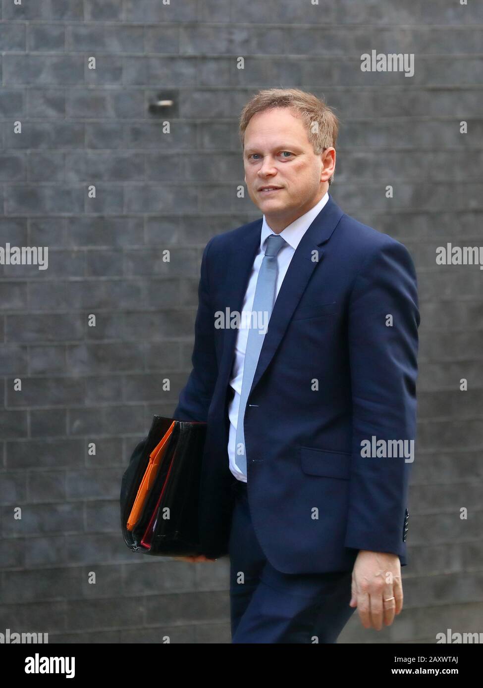 London, Großbritannien, 11. Februar 2020, Transport Secretary Grant Shapps, der zu ihrem wöchentlichen Kabinettstreffen anreist. Stockfoto