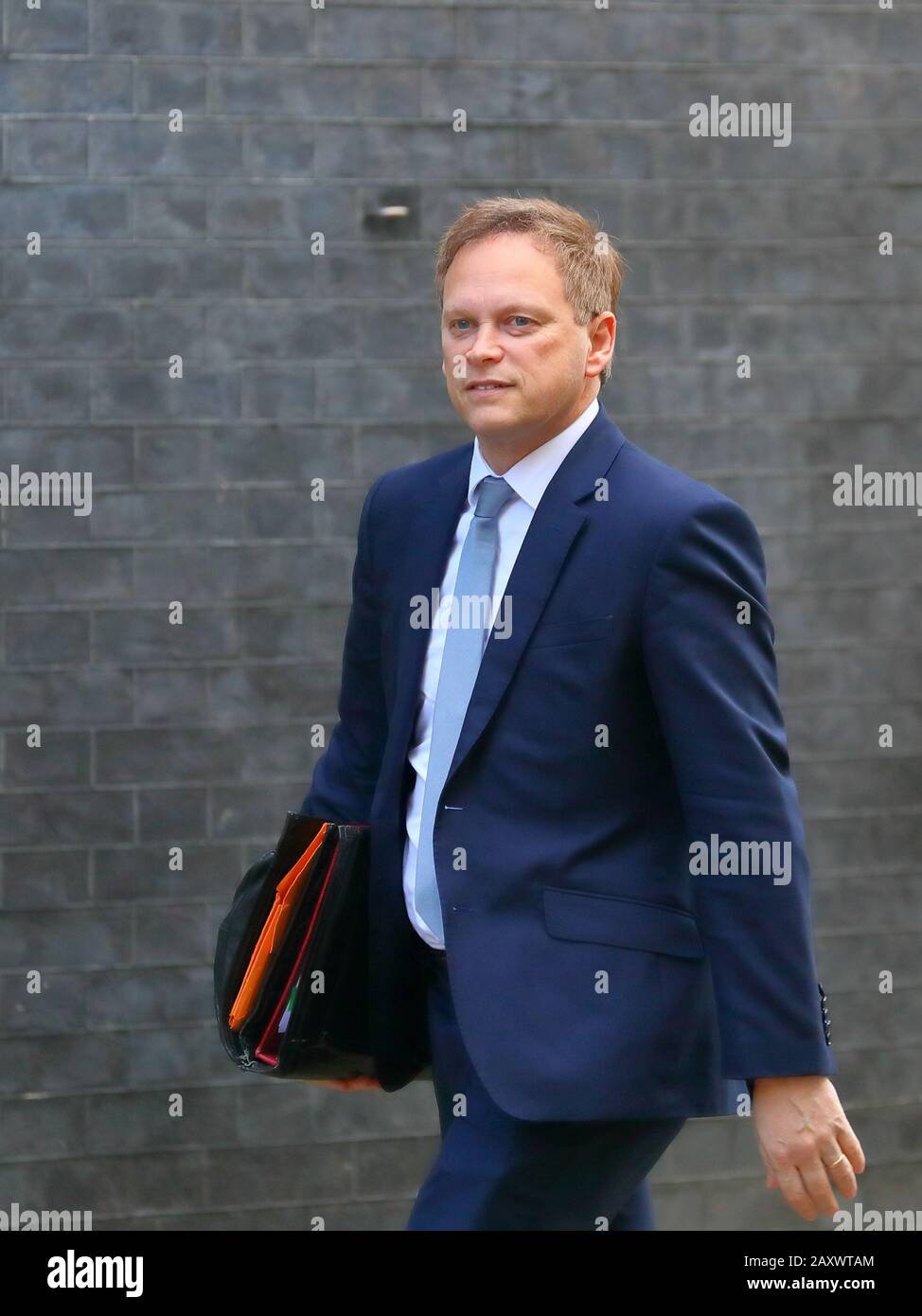 London, Großbritannien, 11. Februar 2020, Transport Secretary Grant Shapps, der zu ihrem wöchentlichen Kabinettstreffen anreist. Stockfoto