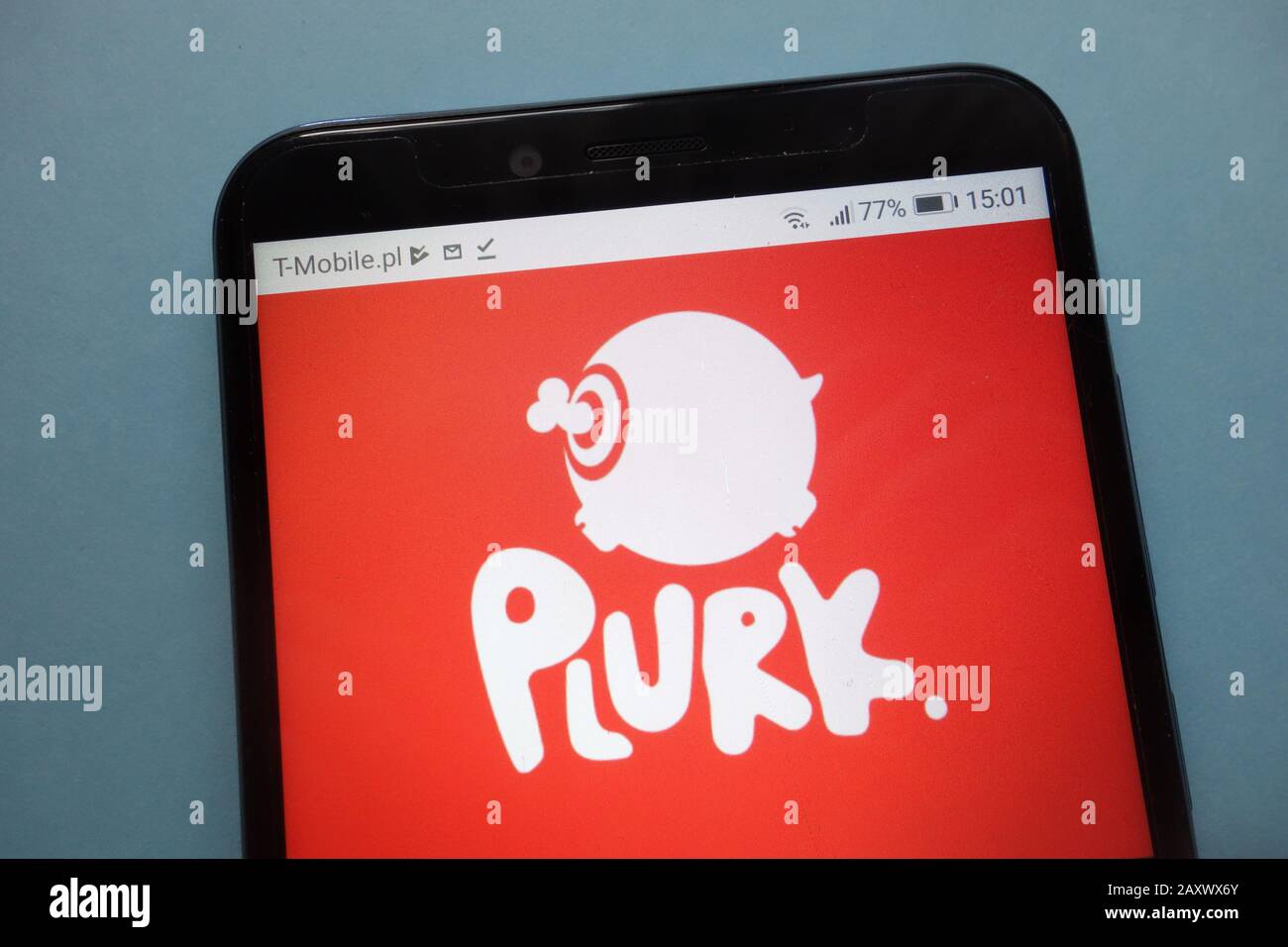 Das Plurk-Logo wird auf dem Smartphone angezeigt Stockfoto