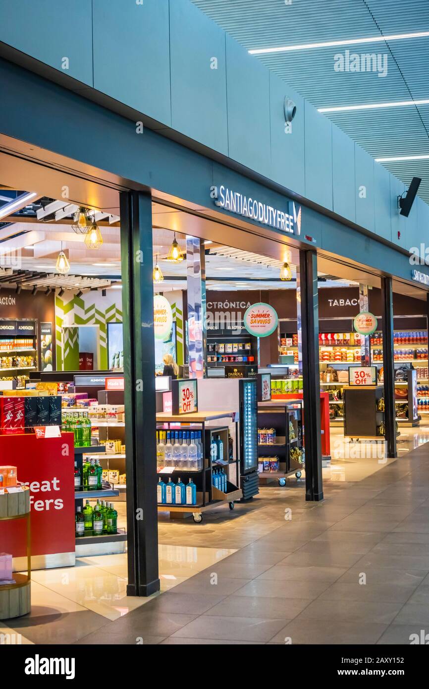 Zollfreies Einkaufen auf dem Flughafen Santiago de Chile (internationaler Flughafen Arturo Merino Benítez) Santiago, Hauptstadt von Chile, Südamerika Stockfoto