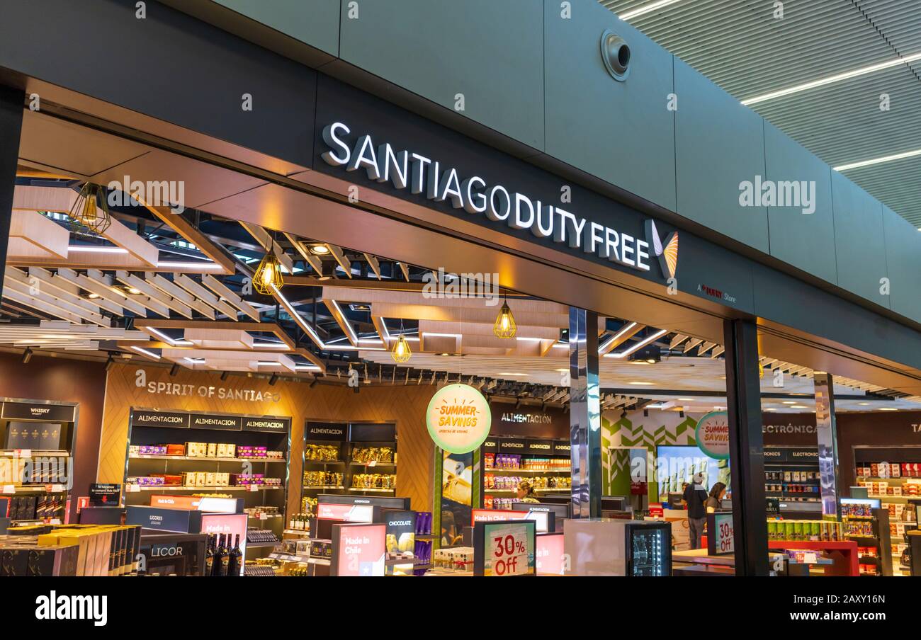 Zollfreies Einkaufen auf dem Flughafen Santiago de Chile (internationaler Flughafen Arturo Merino Benítez) Santiago, Hauptstadt von Chile, Südamerika Stockfoto