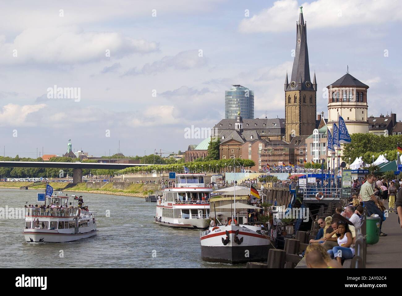 Düsseldorf Rheinufer Stockfoto