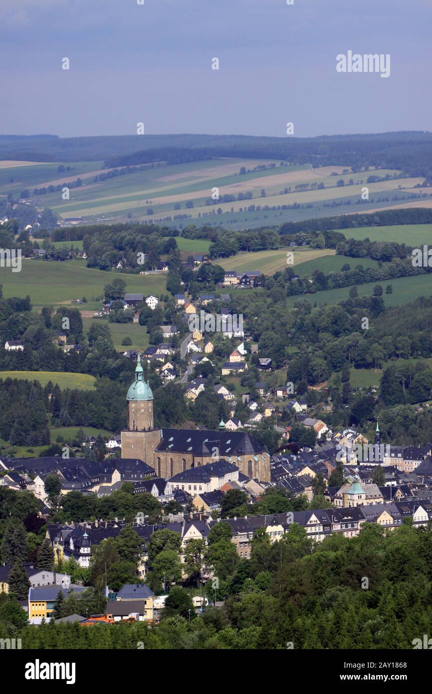 Blick von Pöhlberg nach Annaberg-Buchholz Stockfoto