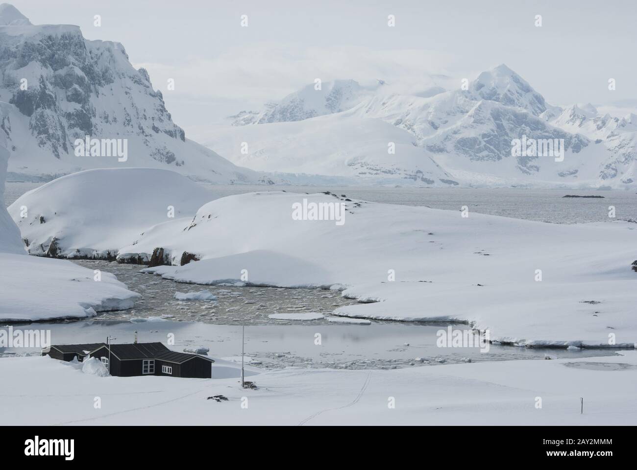 Antarktisstation im Winter. Stockfoto