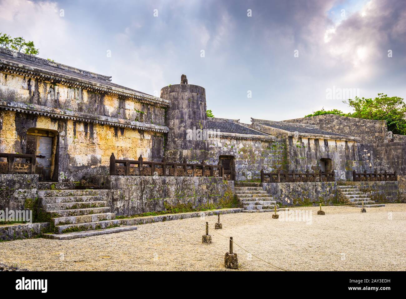 Shuri, Okinawa, Japan bei Tamaudun, eines der drei königlichen Mausoleen des Ryukyu-Königreichs. Stockfoto