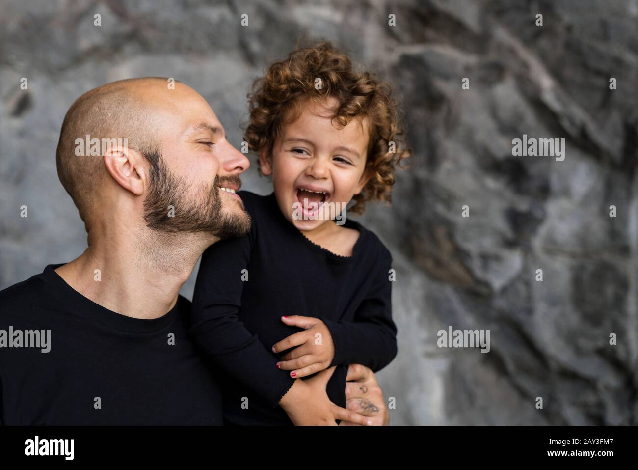 Glücklicher Vater und Tochter zusammen Stockfoto