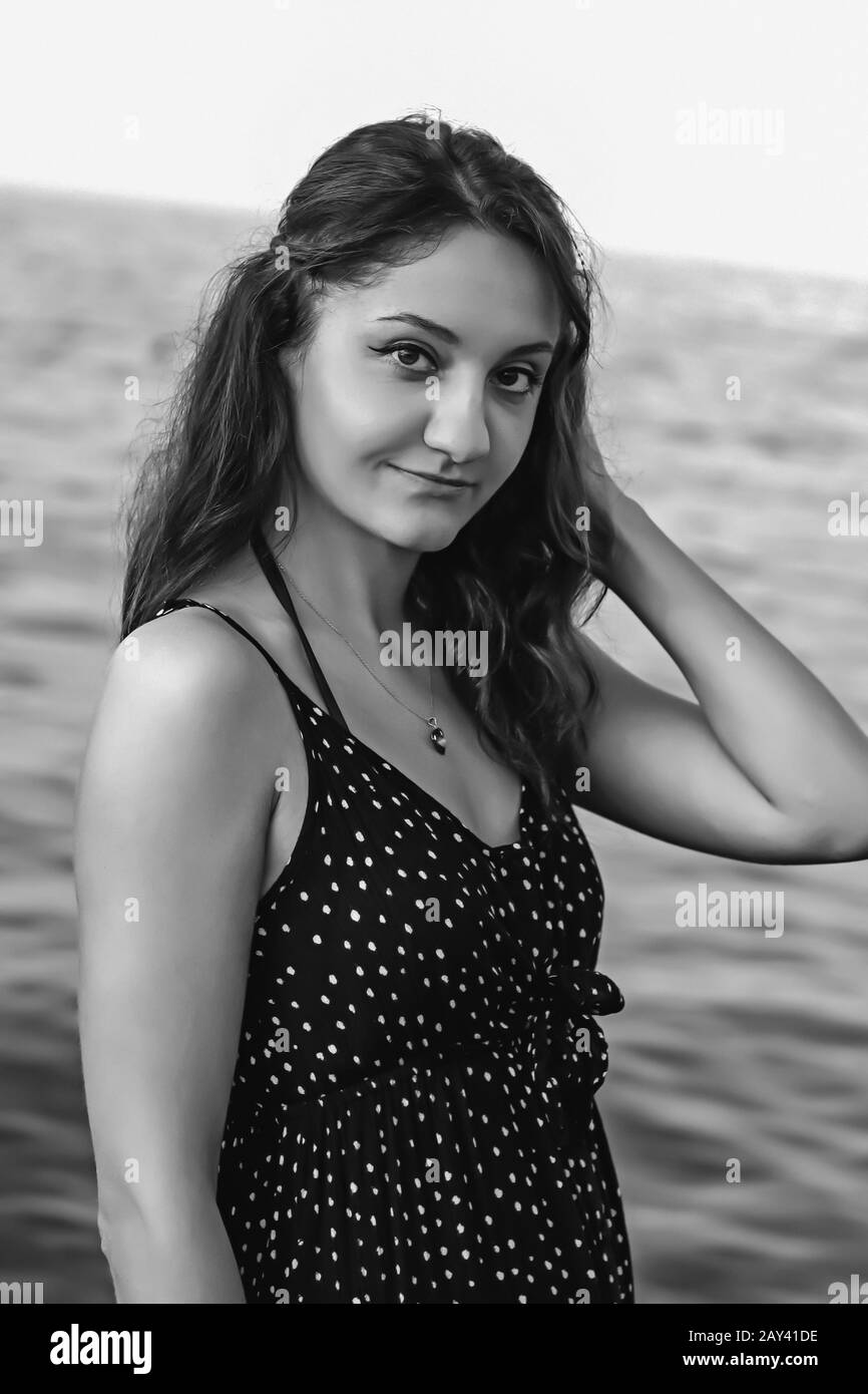 Schwarzer junge und mädchen Schwarzweiß-Stockfotos und -bilder - Alamy