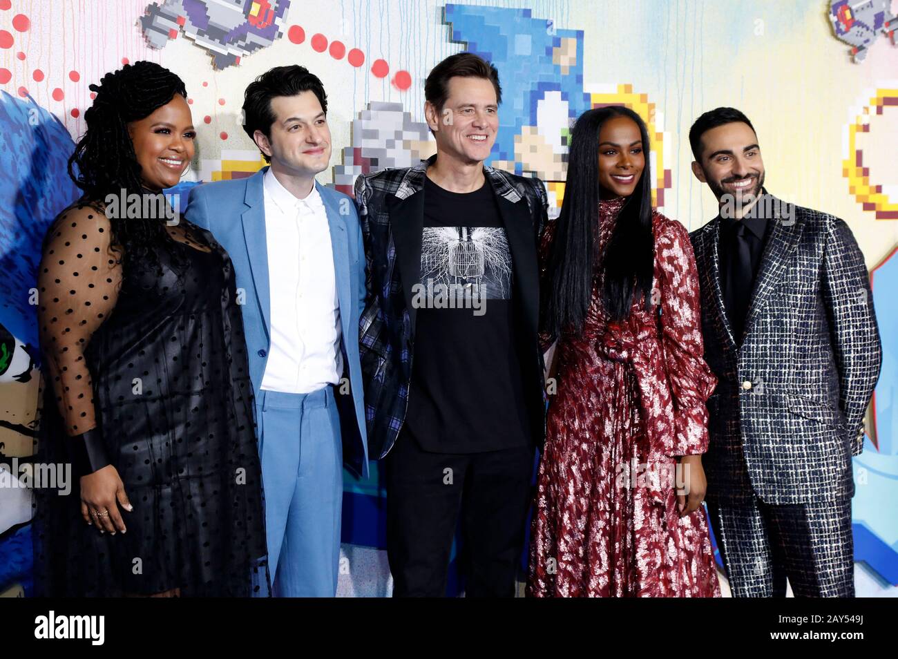 Natasha Rothwell, Ben Schwartz, Jim Carrey, Tika Sumpter und Lee Majdoub bei der Sondervorführung des Films "Sonic the Hedgehog" im Regency Village Theatre. Westwood, 12.02.2020 Nutzung weltweit Stockfoto