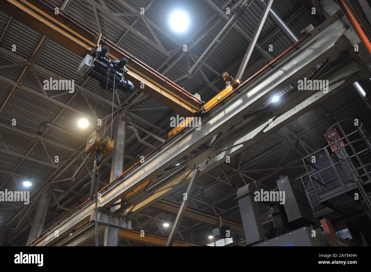 Das Innere des Produktionsraums der Metallfabrik. Kathead. Werk Stockfoto