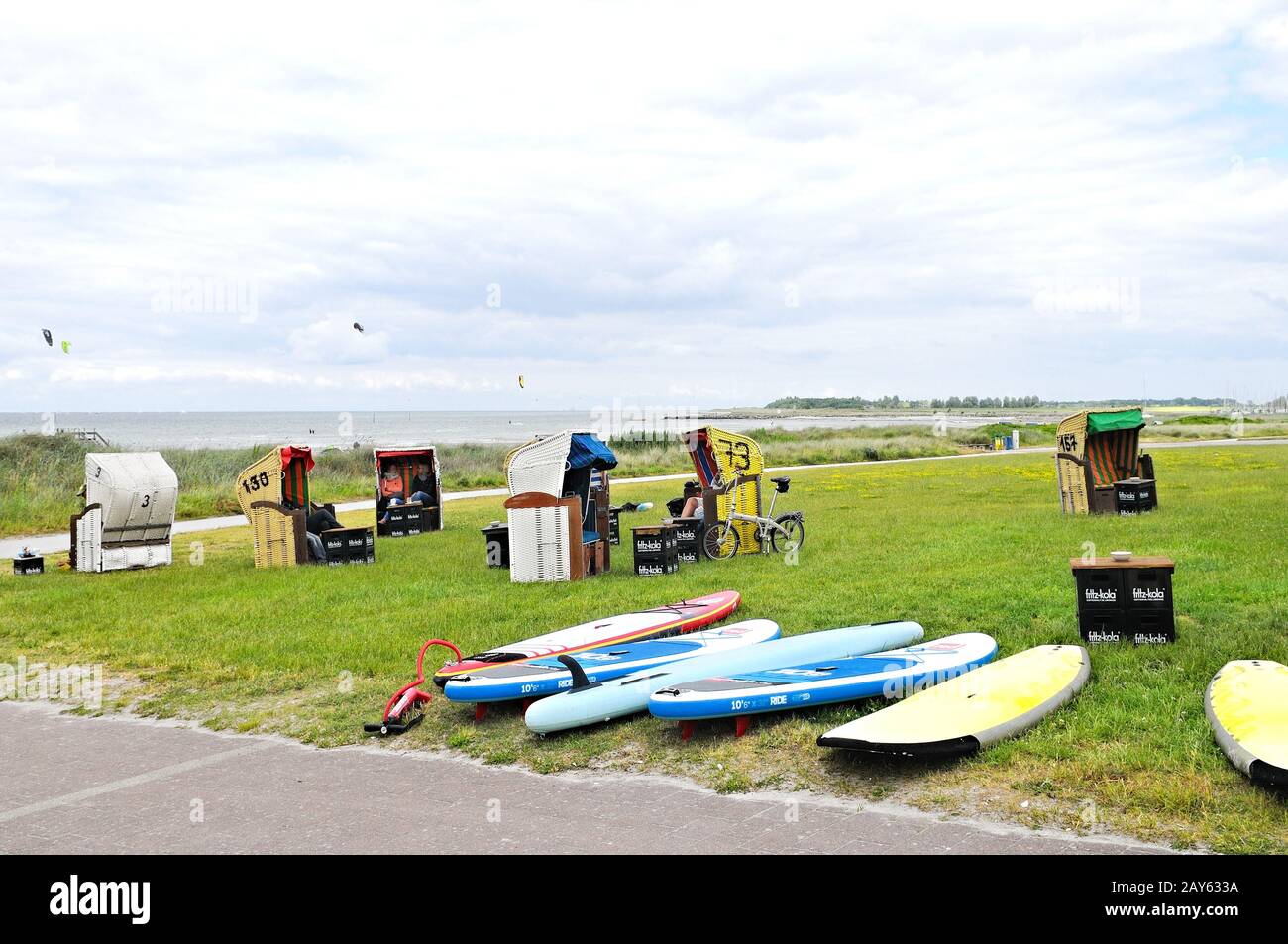 Stein Ostsee Deutschland an der Strandszene Hawaii beim Kühlen Stockfoto