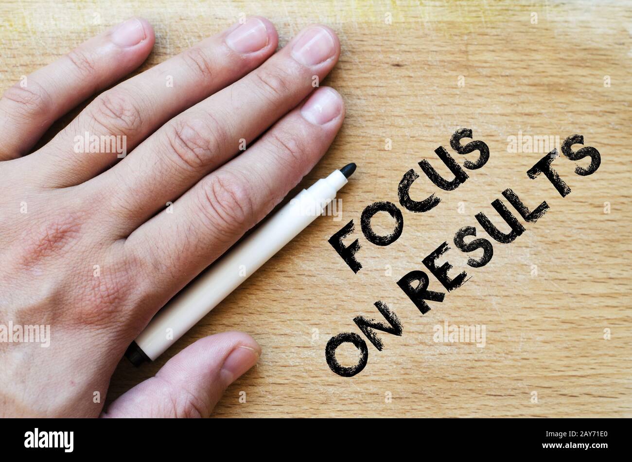 Konzentrieren Sie sich auf Ergebnisse text Konzept Stockfoto