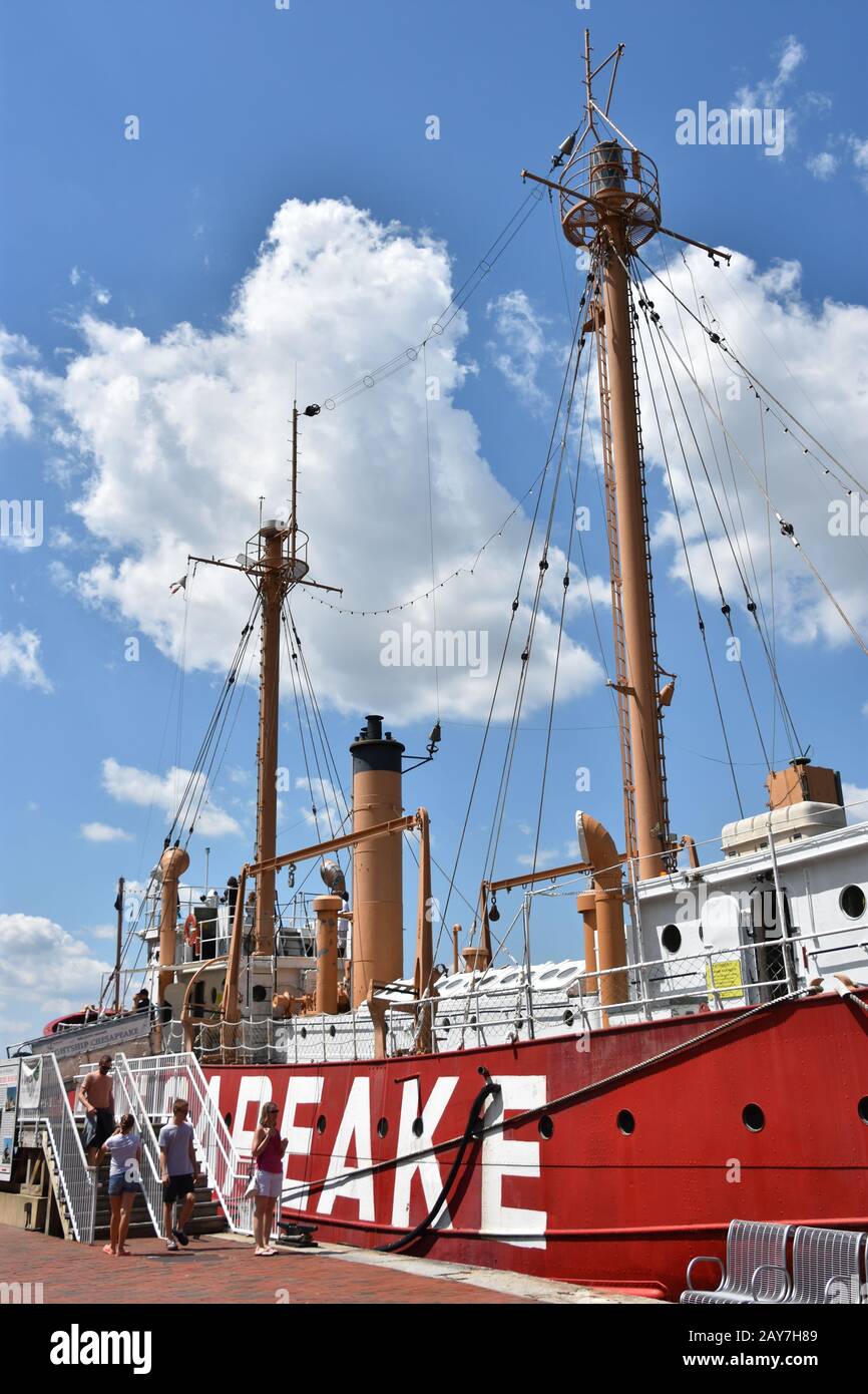 US-Feuerschiff Chesapeake (LV-116) dockte am Inner Harbor in Baltimore, Maryland Stockfoto