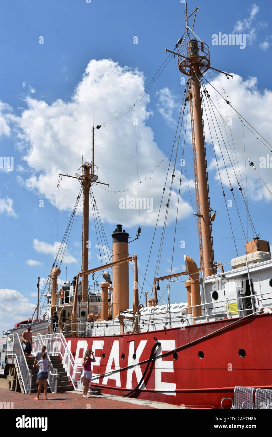 US-Feuerschiff Chesapeake (LV-116) dockte am Inner Harbor in Baltimore, Maryland Stockfoto