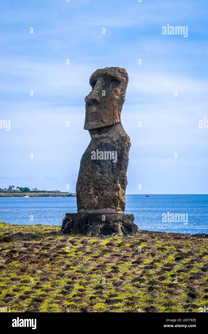 Moai Statue, ahu Akapu, Osterinsel Stockfoto