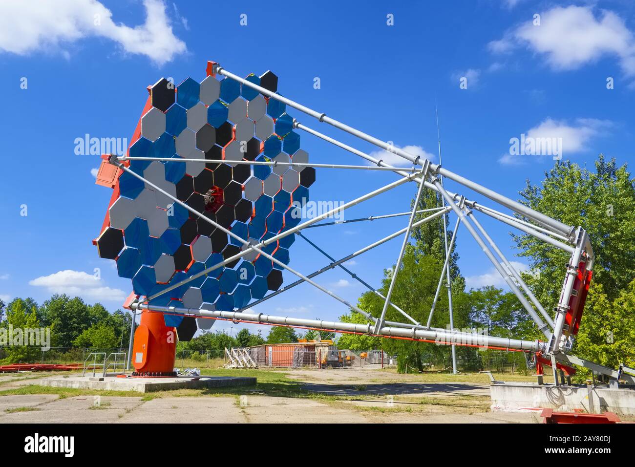Telescop des Cherenkov Telescope Array, Berlin-Adlershof, Deutschland Stockfoto