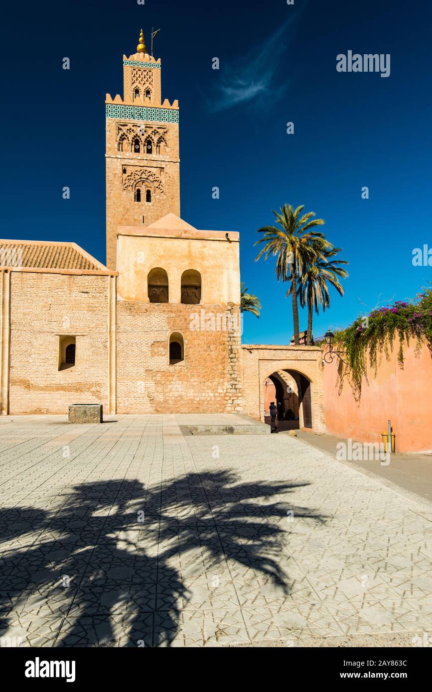 Koutoubia-Moschee in Marrakesch, Marokko am sonnigen Tag Stockfoto