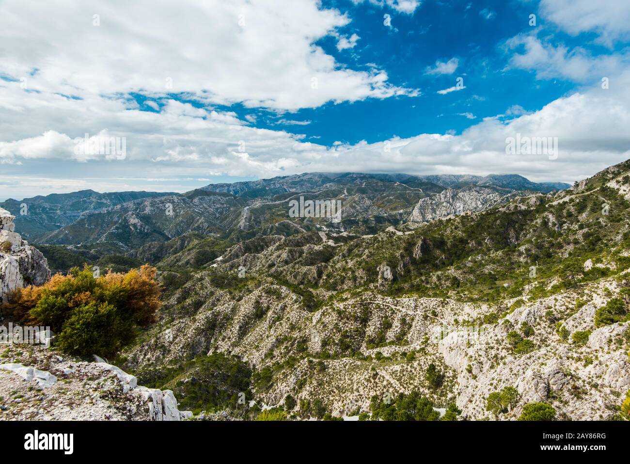 Sierra de Tejeda, Almijara y Alhama Mountains in der Nähe von Nerja, Spanien. Stockfoto