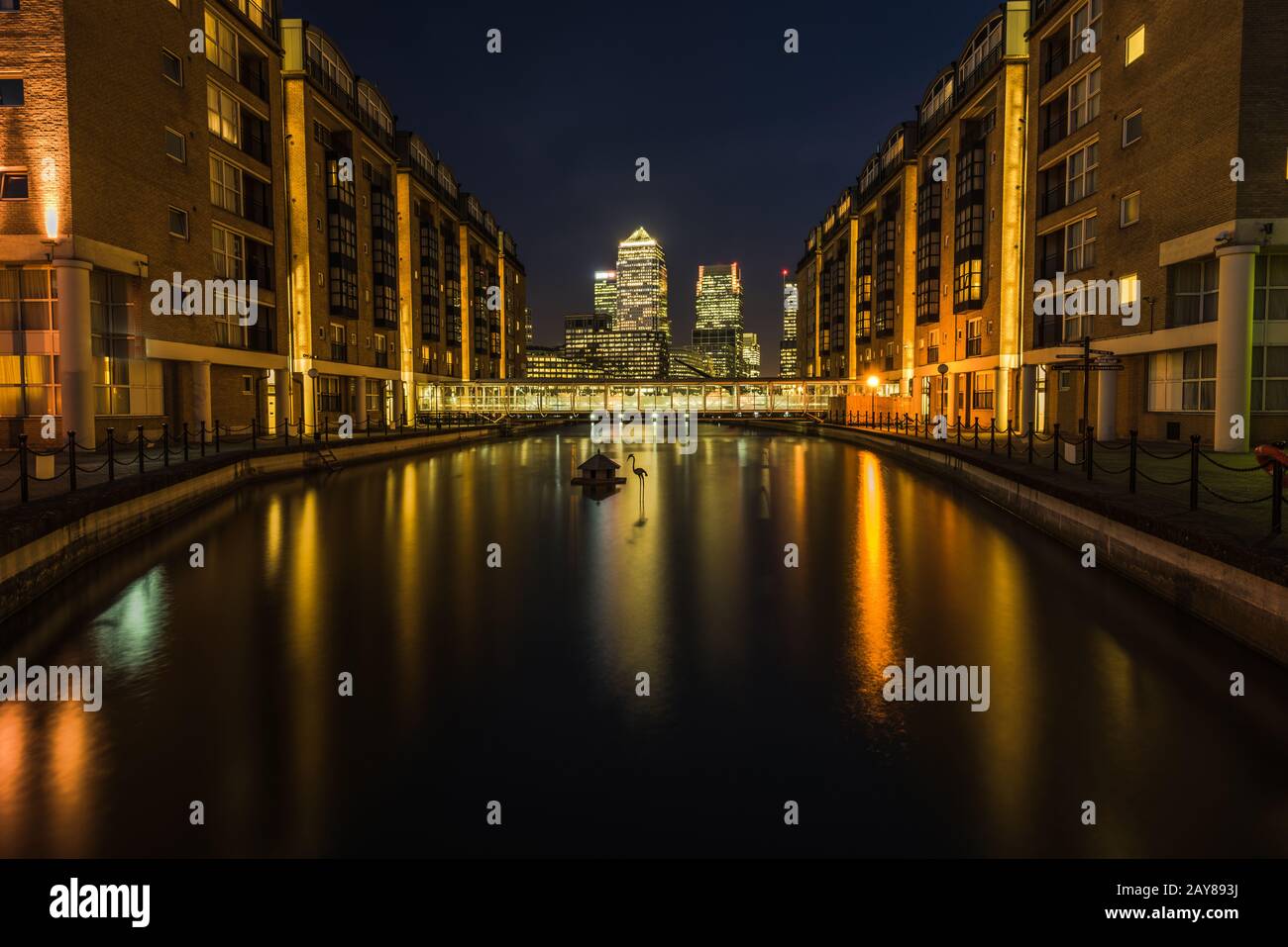 Stadtbild der Canary Wharf London Finanzhimmel Schaber in der Nacht Stockfoto