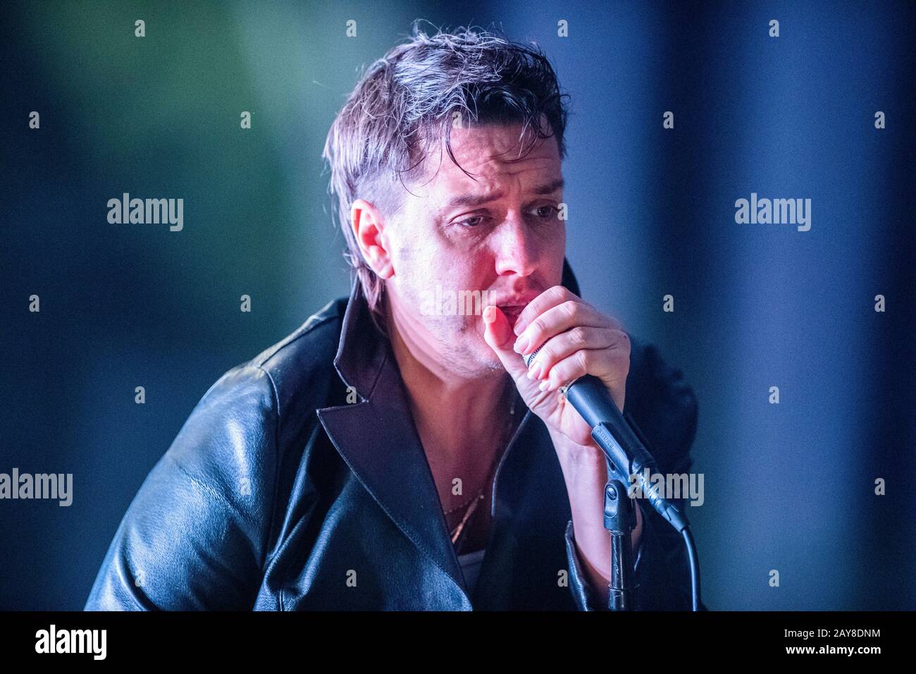 Berlin, Deutschland. Februar 2020. Julian Casablancas, Sänger der US-Rockband The Strokes singt nach sieben Jahren Pause bei einem Konzert in der Columbia Hall, das sechste Studioalbum "The New Abormal" erscheint am 10. April. Credit: Christophe Gateau / dpa / Alamy Live News Stockfoto