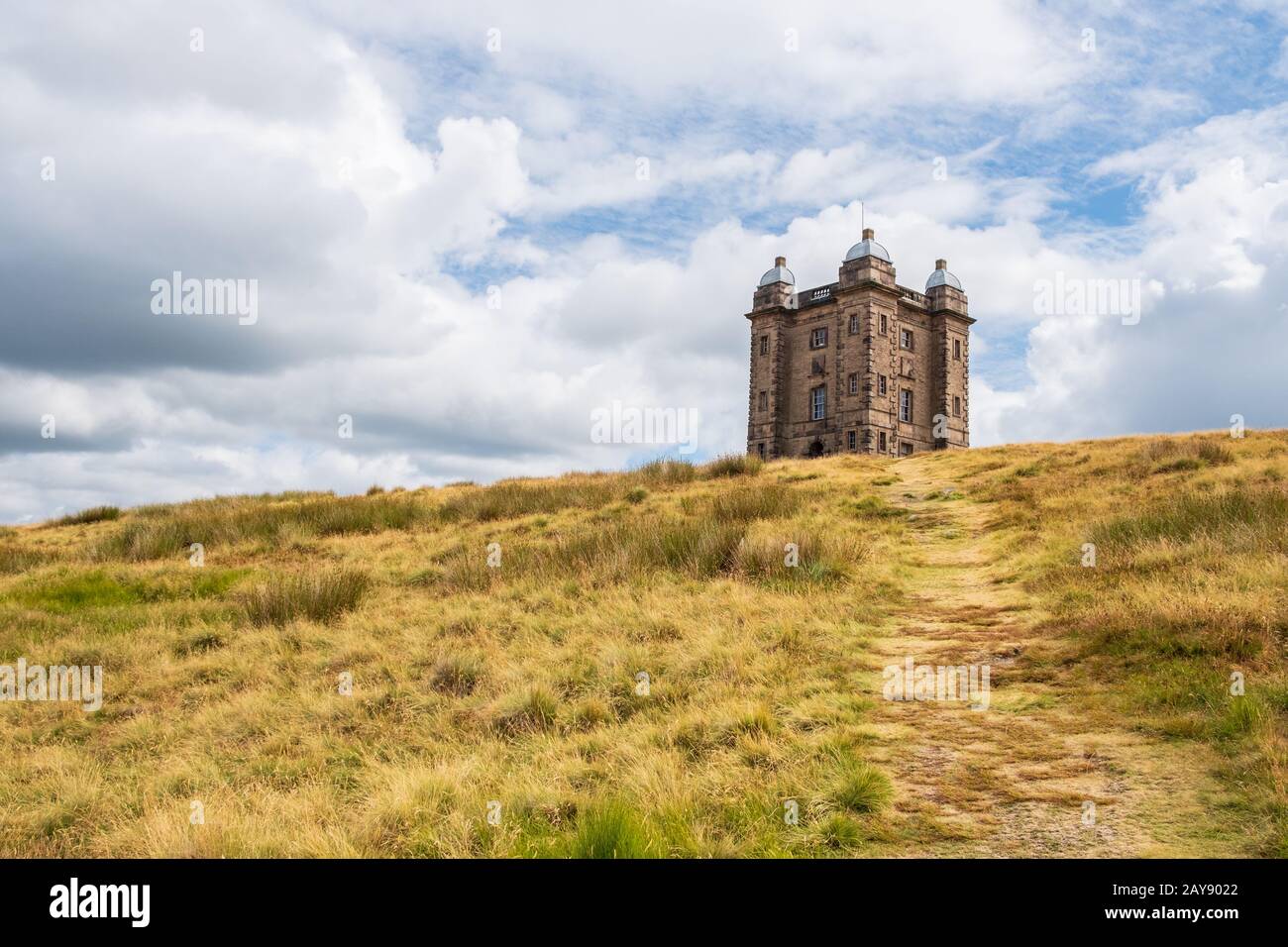 The Cage Tower, National Trust Lyme, im Peak District, Cheshire, Großbritannien Stockfoto