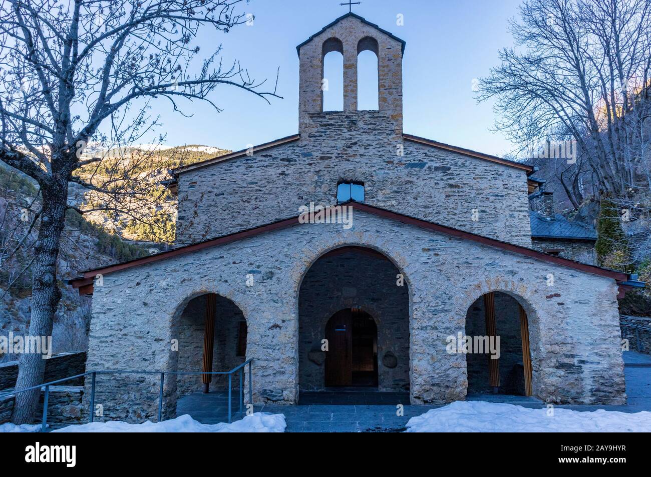 Religiöse Architektur in Andorra im Winter Stockfoto