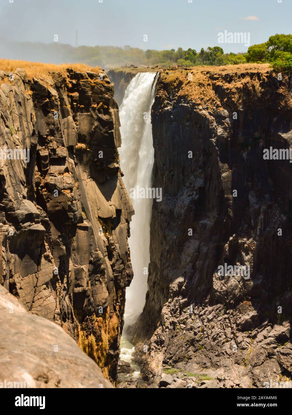 Victoria Falls ist ein Wasserfall in der Nähe der Städte Victoria Falls in Simbabwe und Livingstone in Zambi Stockfoto