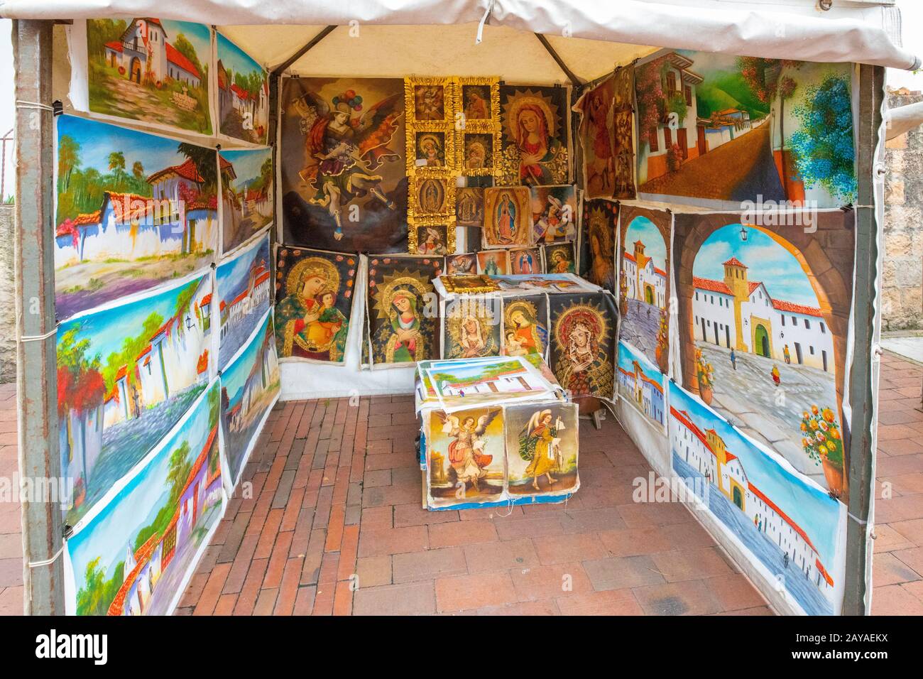 Bogota religiöse Ikonen und Gemälde Usaquens Sonntagsmarkt Stockfoto