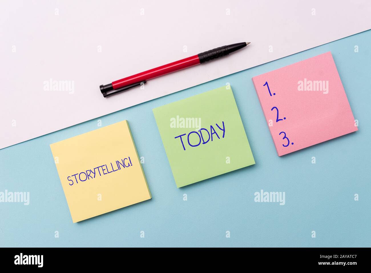 Konzeptionelles Handschreiben mit Storytelling. Geschäftsfoto mit Aktivitäten zum Verfassen von Storys für die Veröffentlichung an Public S Stockfoto