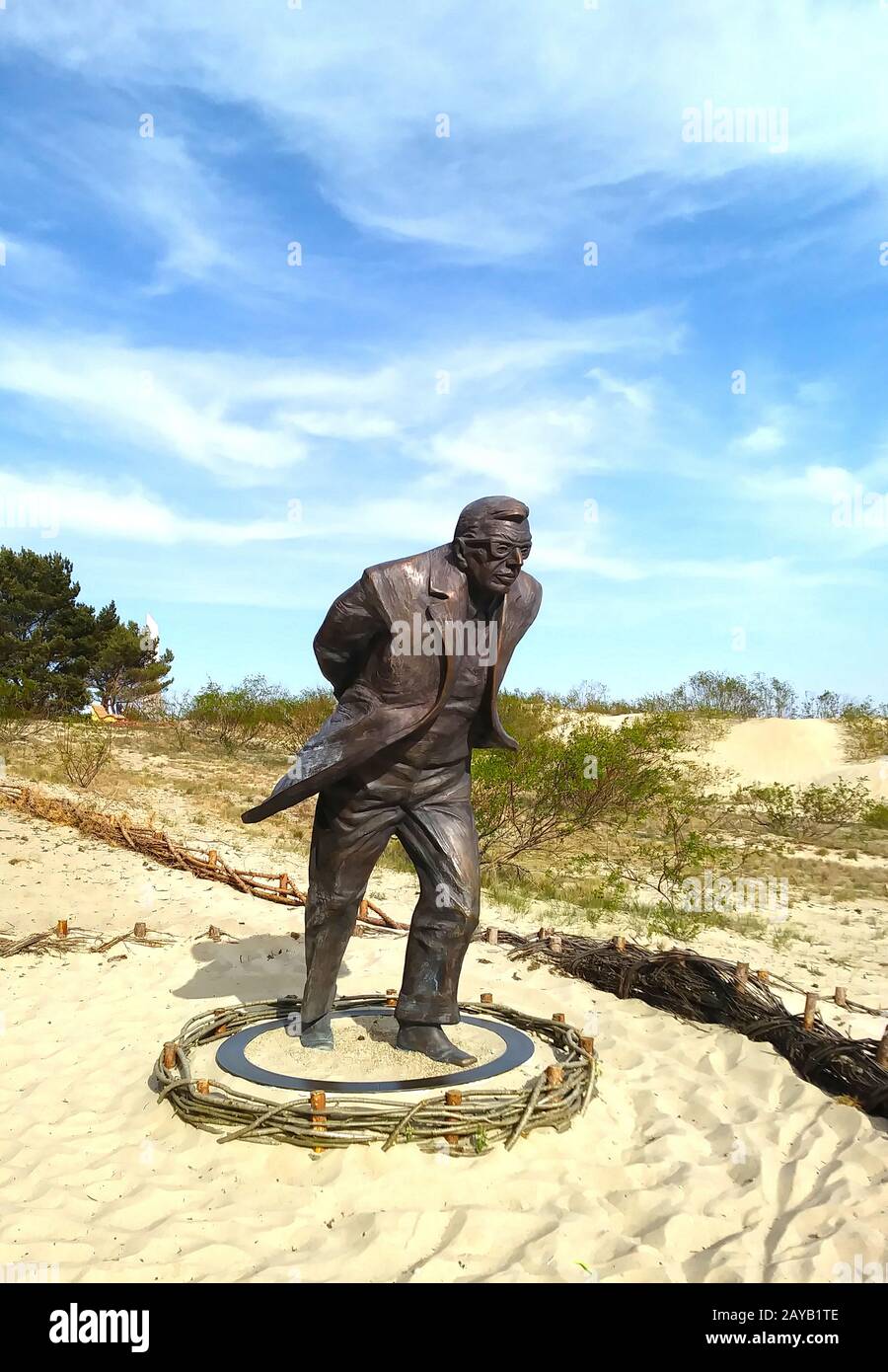 Uning qinini licks va u squirt ichida cums