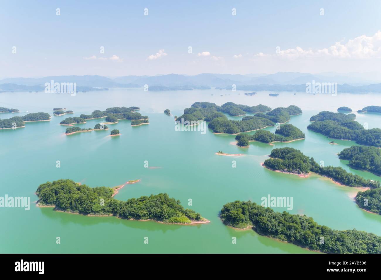 Wunderschöne Landschaft des Thousand Island Lake Stockfoto