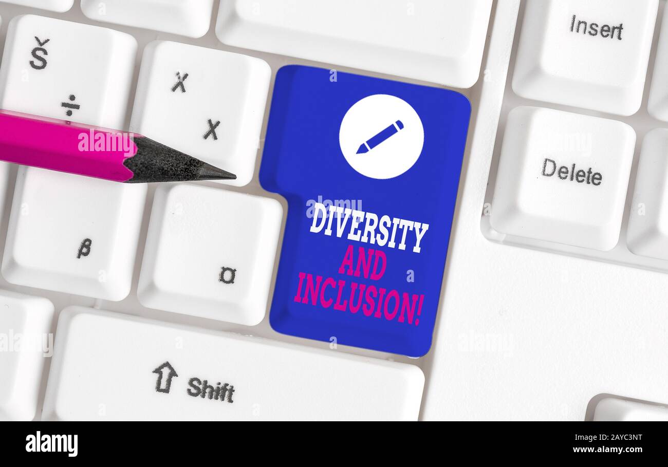 Hinweis zur Vielfalt und Integration. Geschäftsfoto, das die Unterschiede bei der Huanalyse der Produktreihe zeigt, umfasst auch die Rasse Ethnicity gend Stockfoto