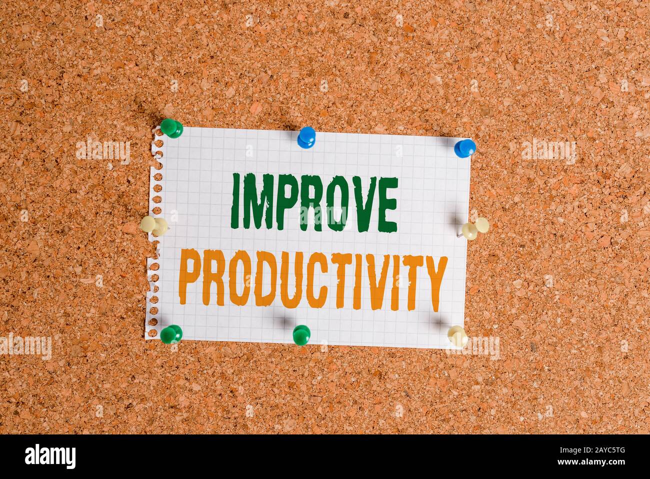 Hinweis zur Steigerung der Produktivität. Geschäftsfoto zur Steigerung der Maschinen- und Prozesseffizienz Corkboard si Stockfoto