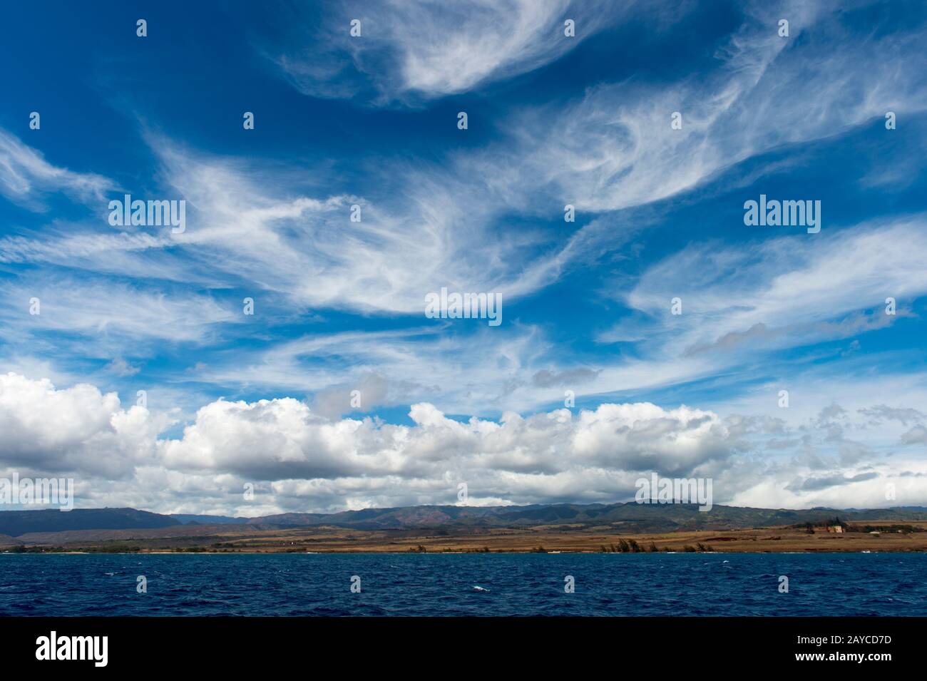 Blick auf die trockene Südküste der hawaiianischen Insel Kauai, Hawaii, USA. Stockfoto