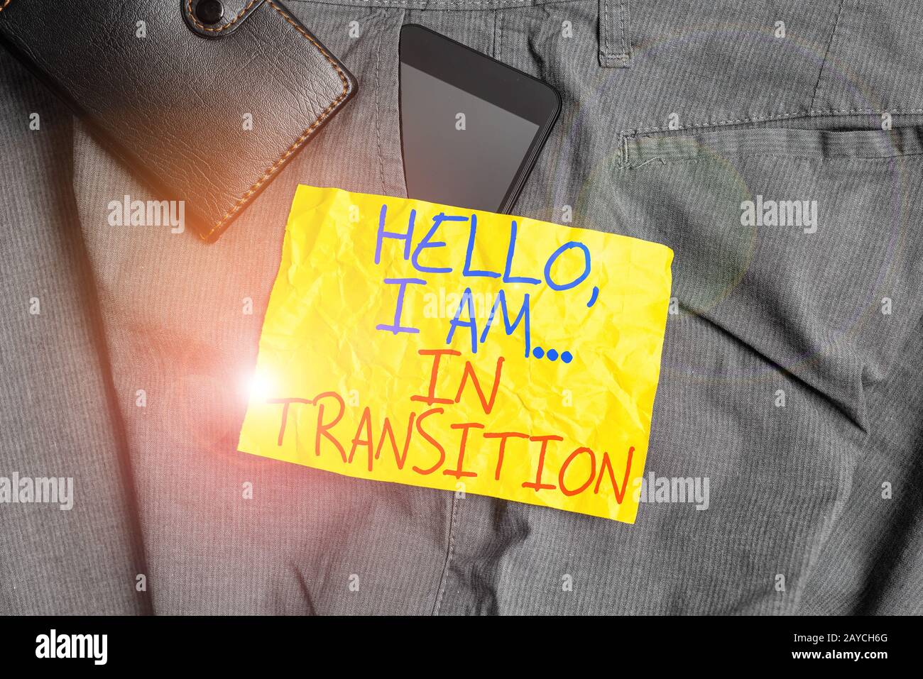 Hinweis zum Schreiben mit "Hallo, ich bin im Übergang." Geschäftsfoto mit einer Präsentation über den sich ändernden Prozess mit der Planung neuer Dinge Smartp Stockfoto