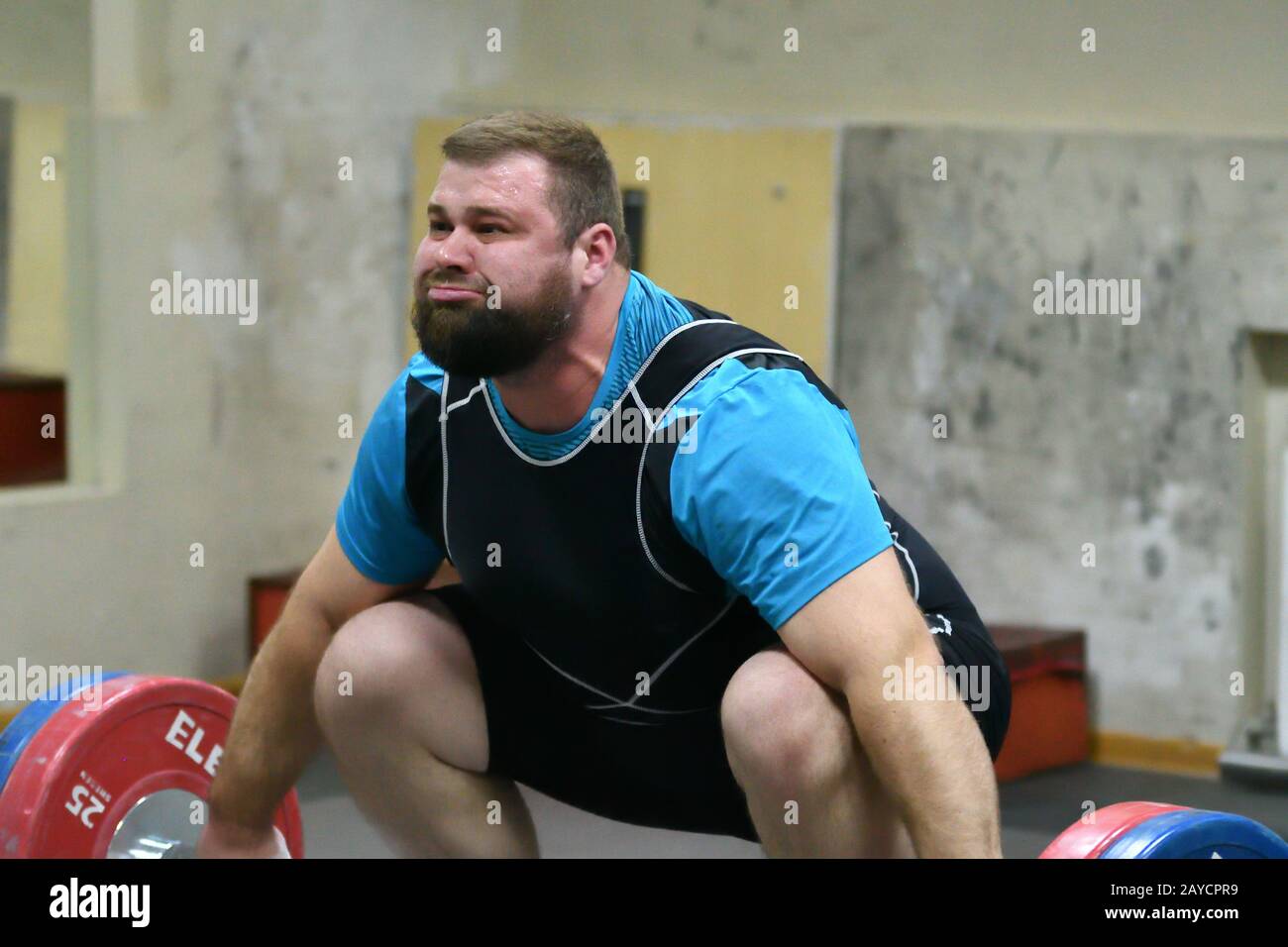 Orenburg, Russland-15-17 Dezember-Jahr 2017: Zwischen den Männern der Cup und die Meisterschaft im Gewichtheben Stockfoto