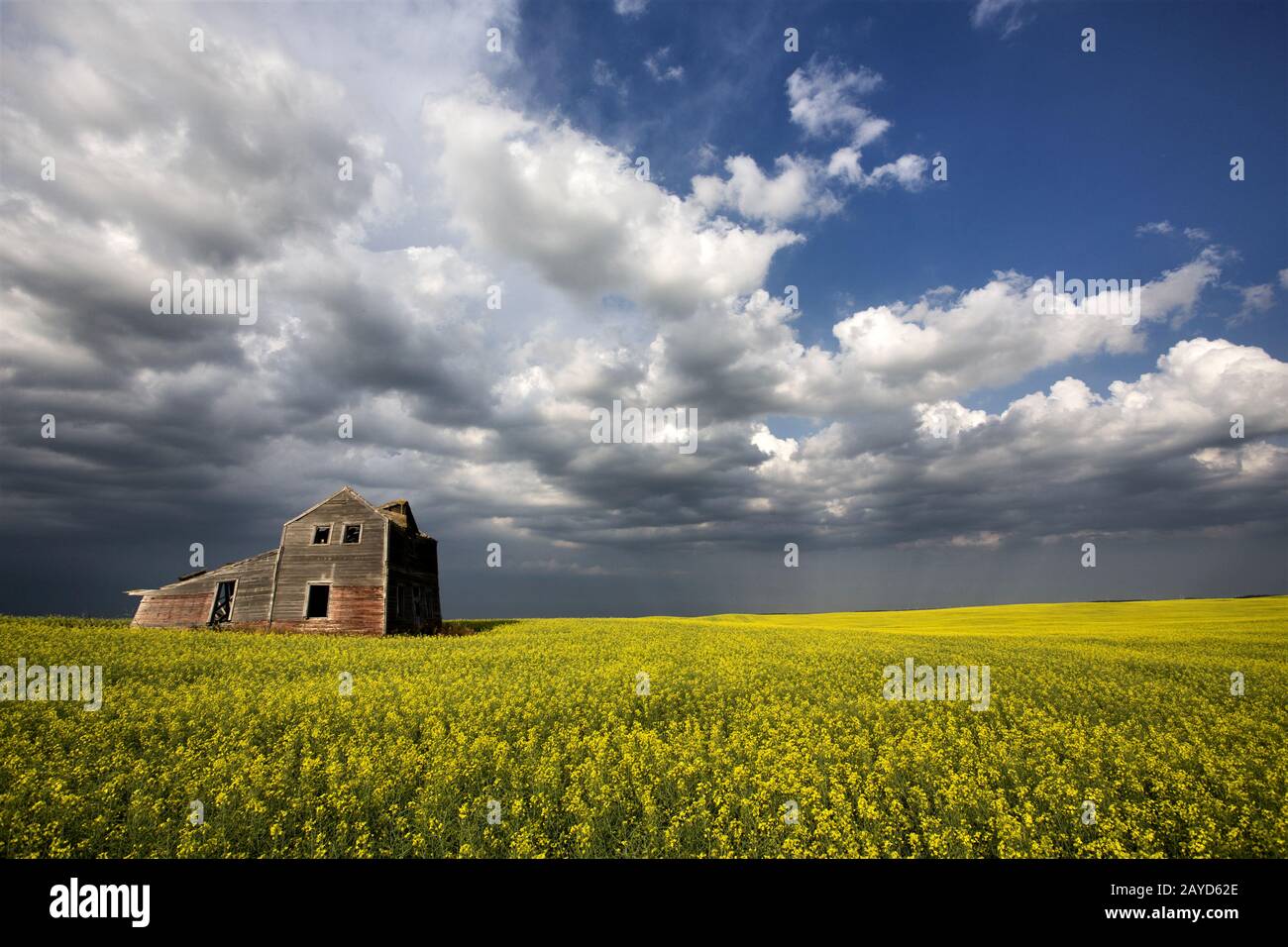 Storm Clouds Canada verlassene Wohnung Stockfoto