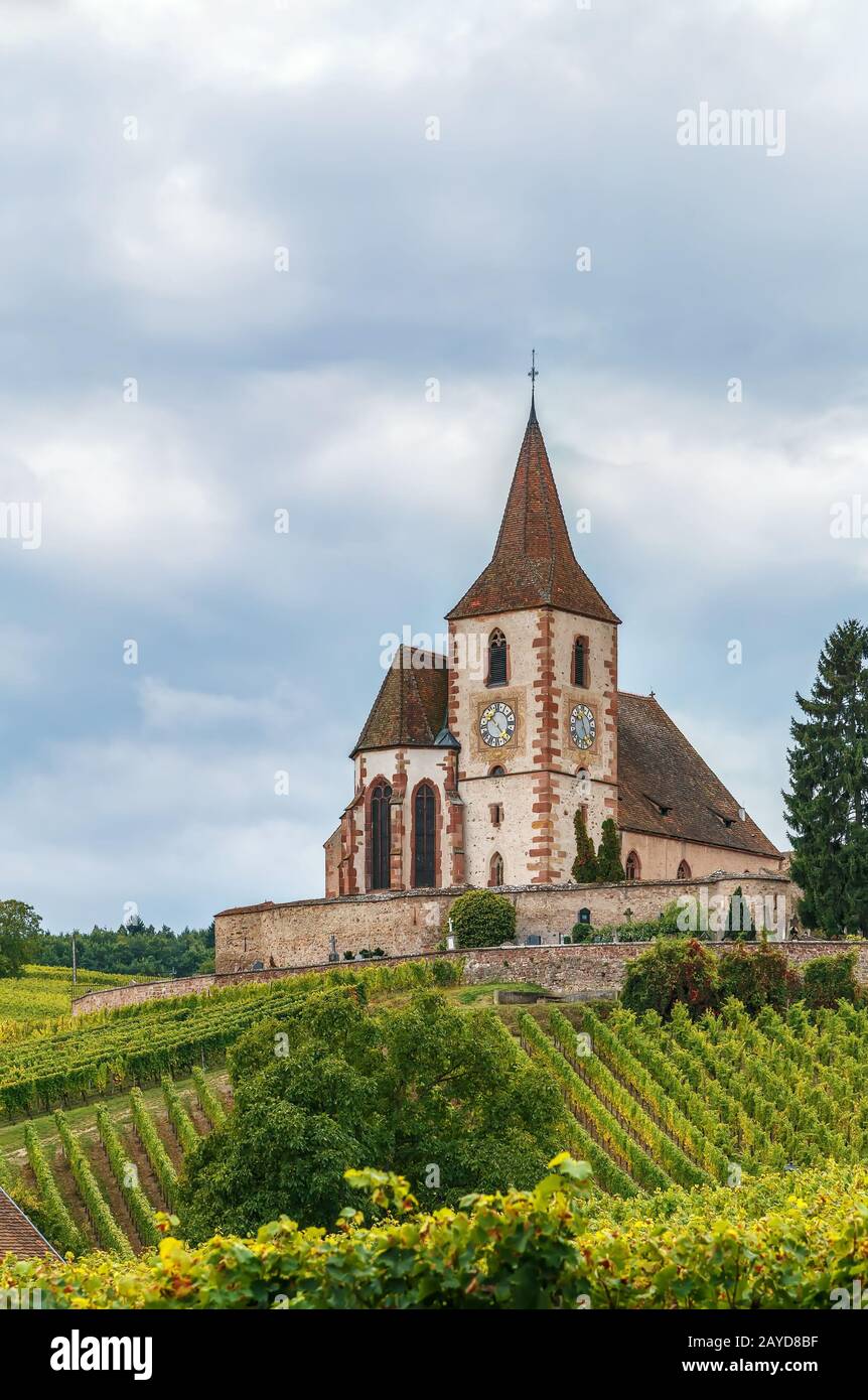 Befestigte Kirche in Hunawihr, Elsaß, Frankreich Stockfoto