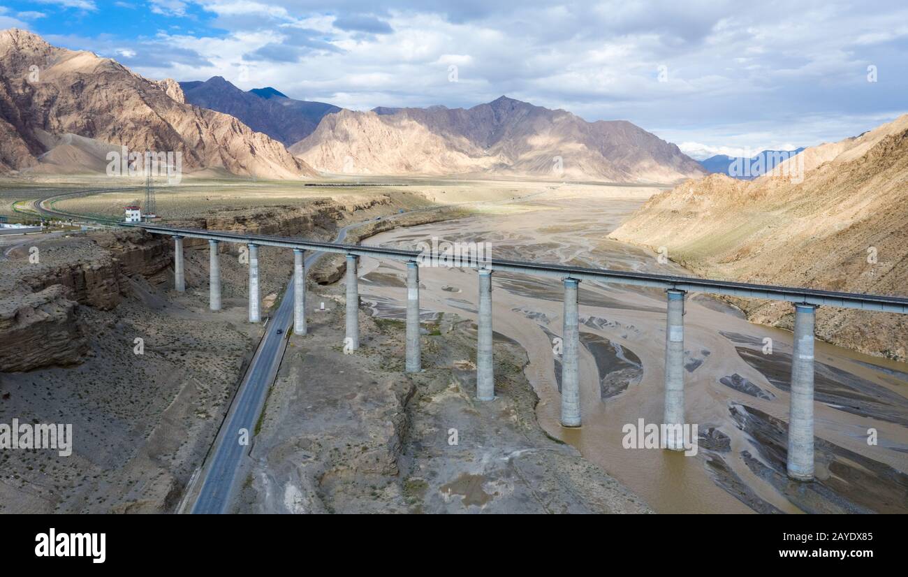 Luftbild der chinesischen qinghai-tibet-eisenbahn Stockfoto