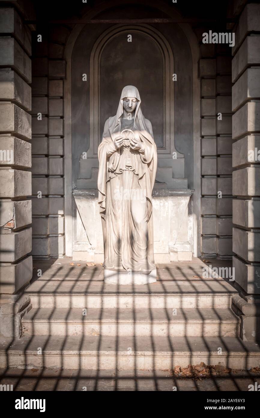 Statue der Jungfrau Maria Stockfoto