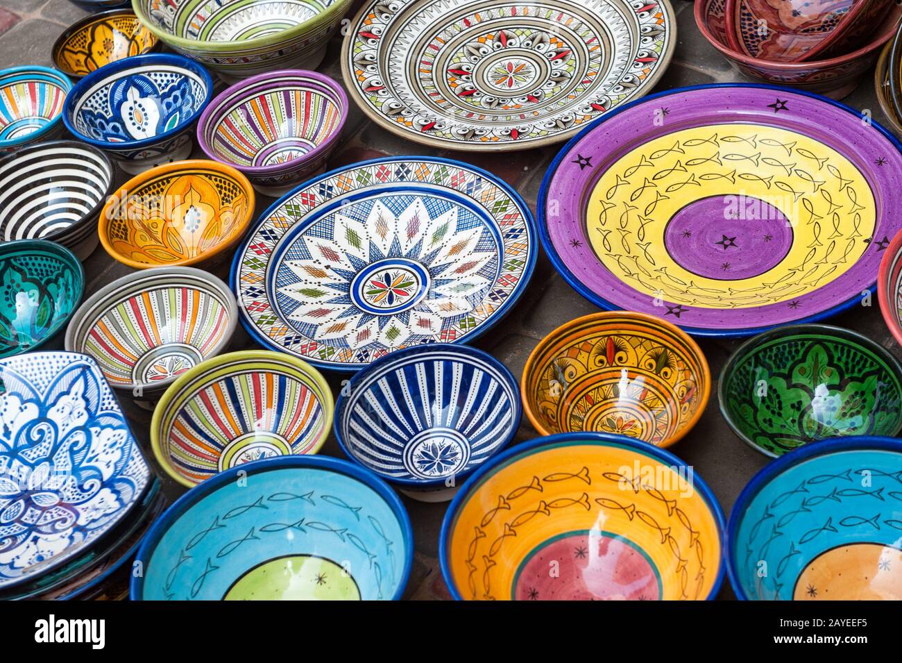 Traditionelle handgefertigte Keramik Töpferei in Marokko Stockfoto