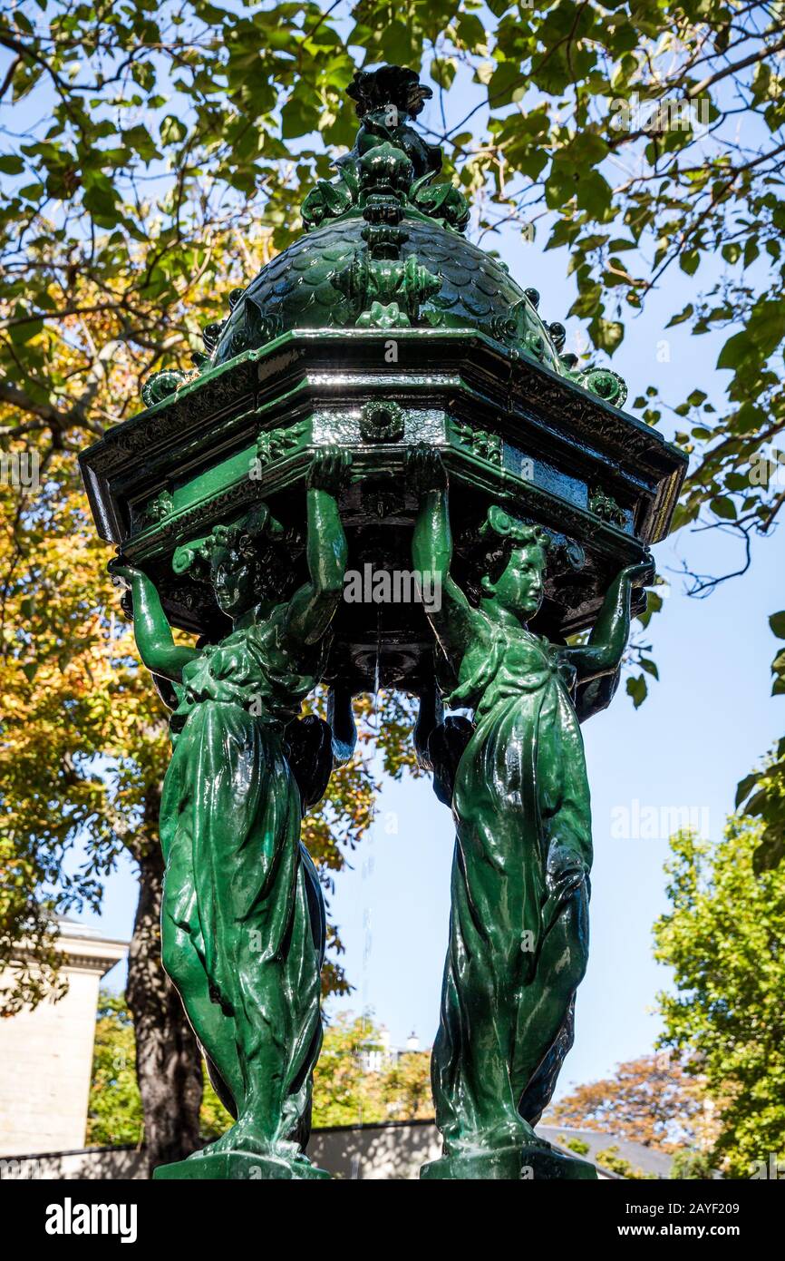 Wallace-Brunnen in Paris Stockfoto