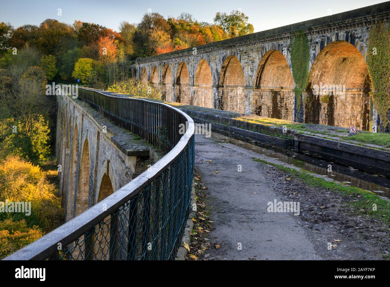 Chirk Aqueduct am Llangollen-Kanal in Nordwales. Stockfoto