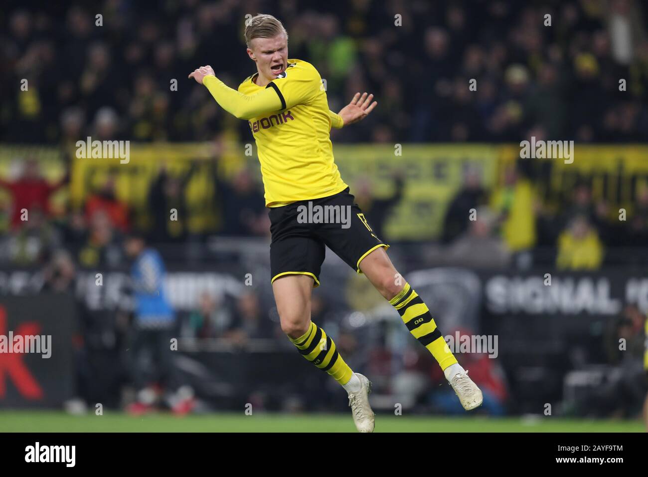 Dortmund, Deutschland. Februar 2020. Firo: 14.02.2020 Fußball, 2019/2020 1.Bundesliga: BVB Borussia Dortmund - Eintracht Frankfurt 4: 0 JUBEL, Erling Haaland, Nutzung weltweit Credit: Dpa / Alamy Live News Stockfoto