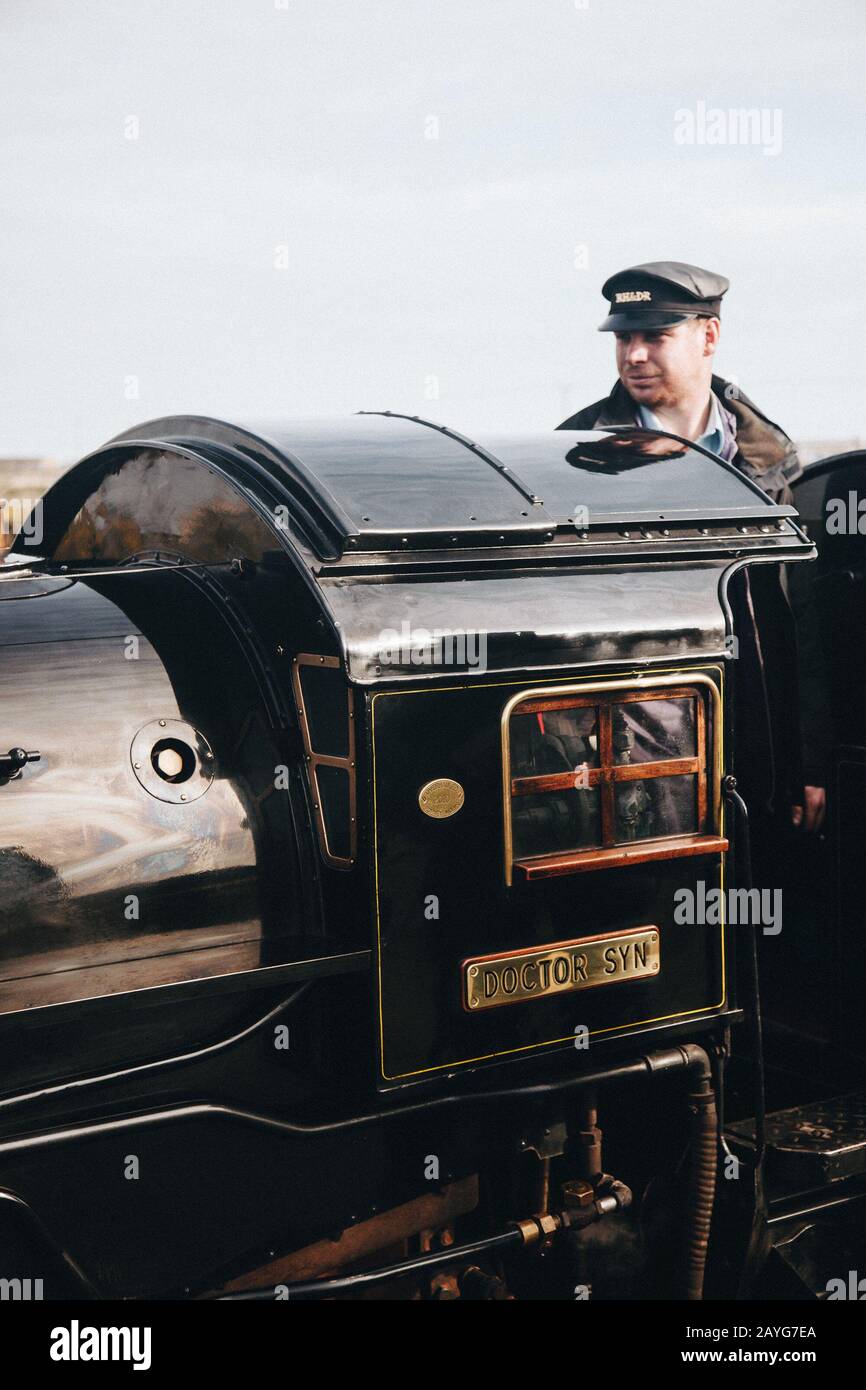 Zugführer auf der Romney, Hythe und Dymchurch Railway Stockfoto