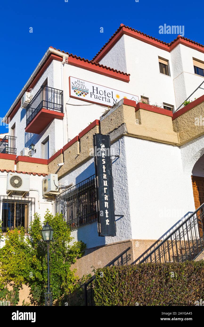 Hotel Puerta Nazari in Orgiva, Las Alpujarras, Provinz Granada, Andalucia, Spanien im Februar Stockfoto