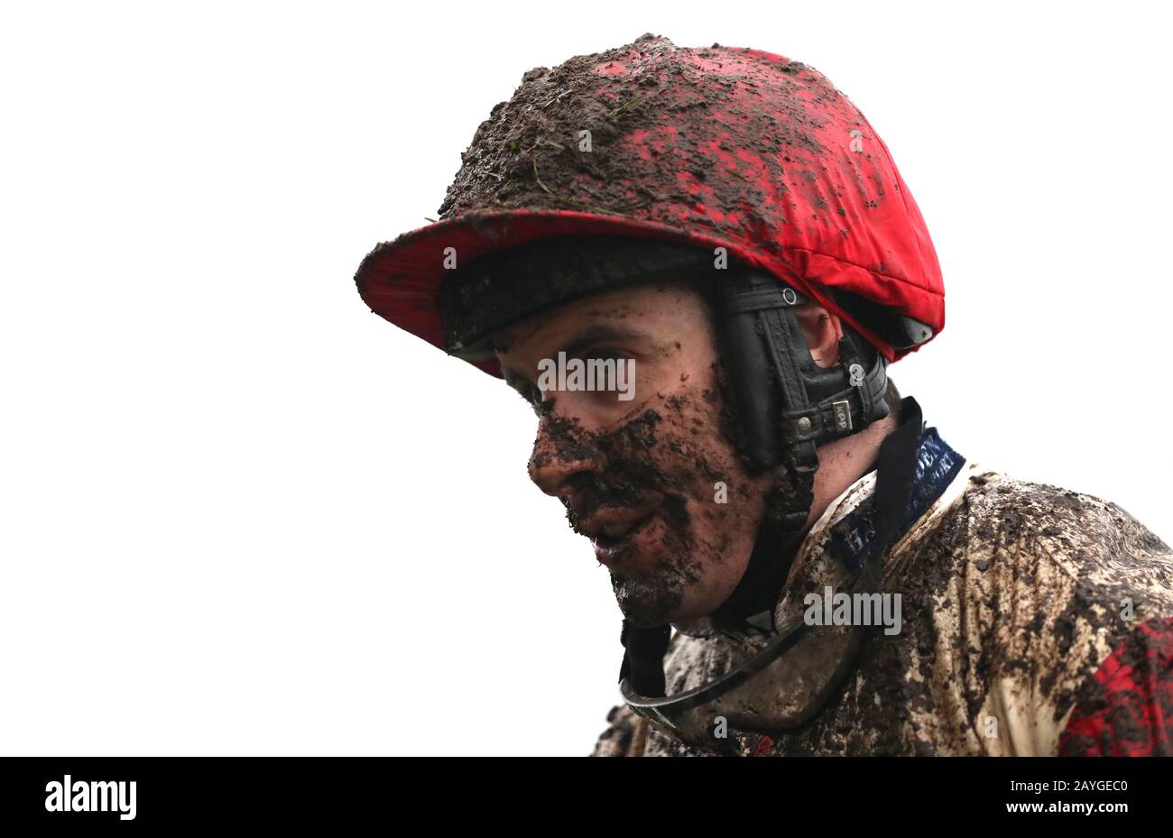 Aidan Coleman, nachdem er Silent Assistant im Ascot Local Sports & Social Clubs Handicap Hürdenlauf während des Betfair Ascot Chase Raceday auf der Ascot Racecourse gefahren war. Stockfoto