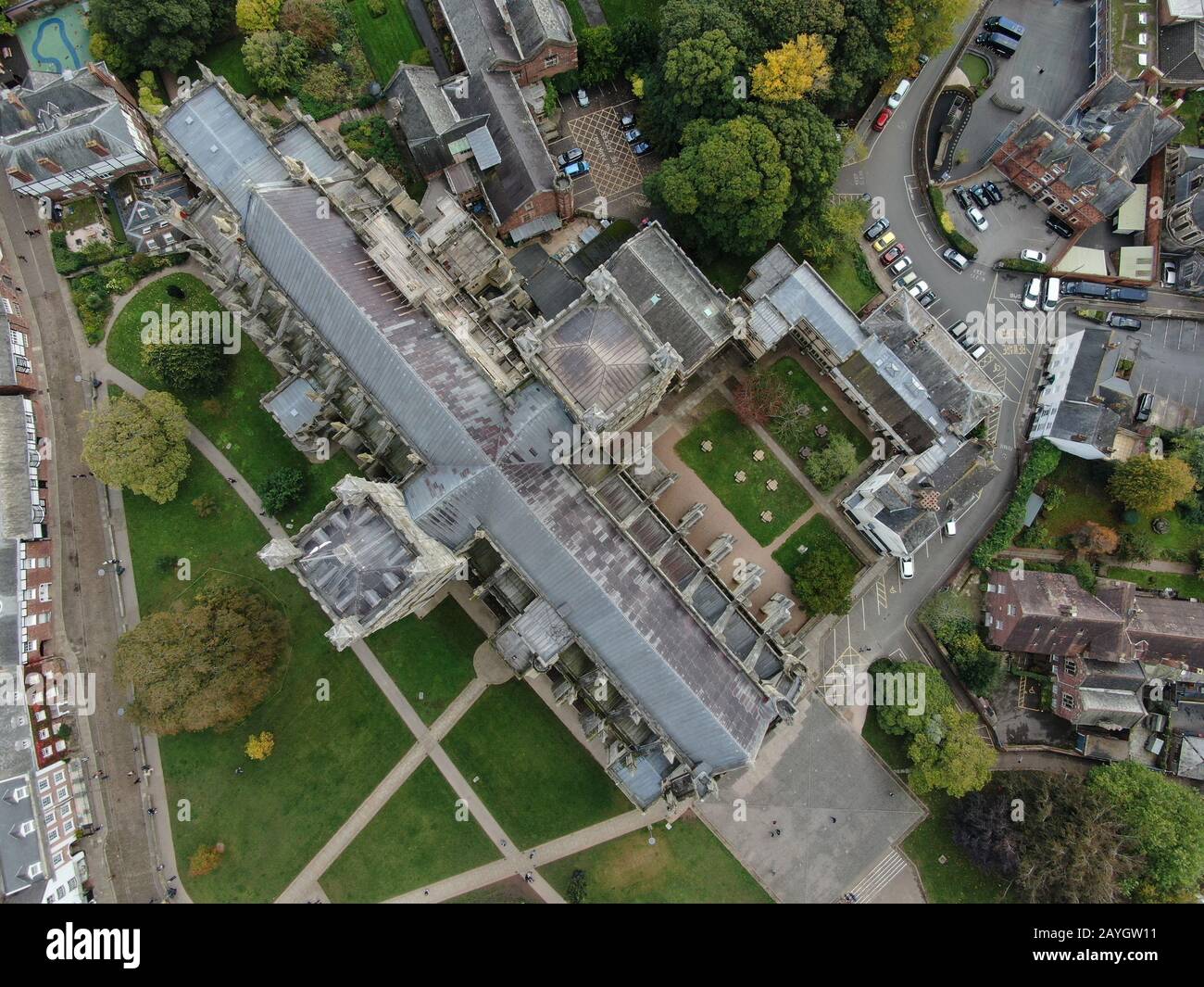 Ein Luftbild der Exeter Cathedral von direkt über, Devon, England, Großbritannien Stockfoto